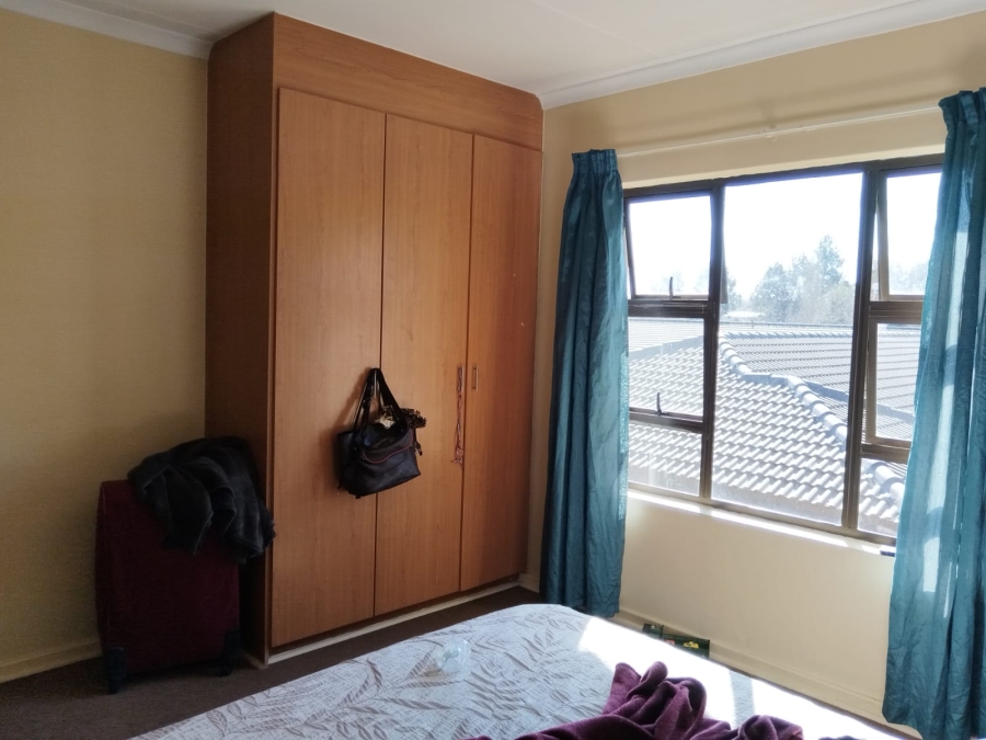 2 Bedroom Property for Sale in Potchefstroom North West